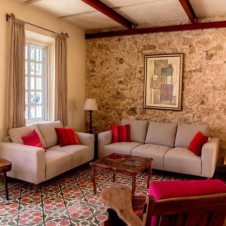 Casa Palmas By Majikal B&B Mérida Extérieur photo